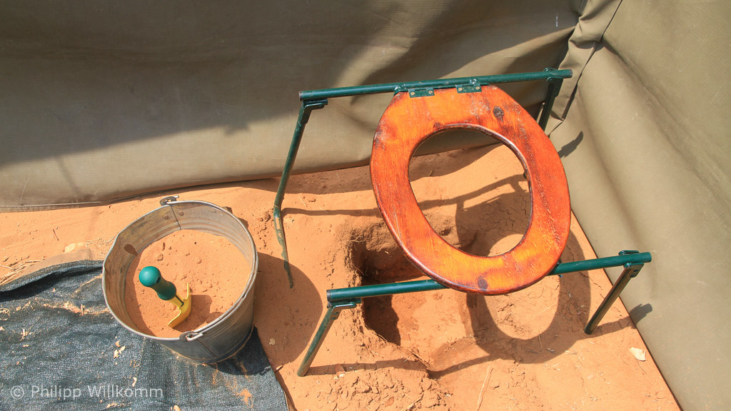 Buschtoilette mit Spülung