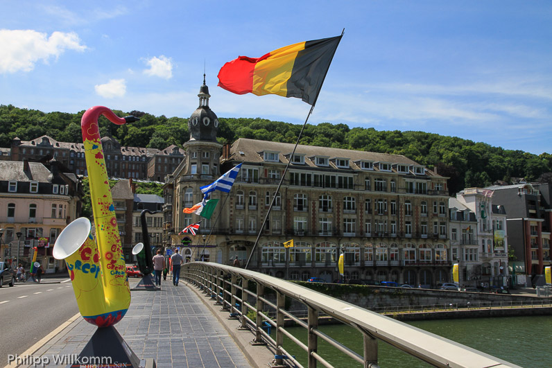 Anreise über Dinant an der Maas